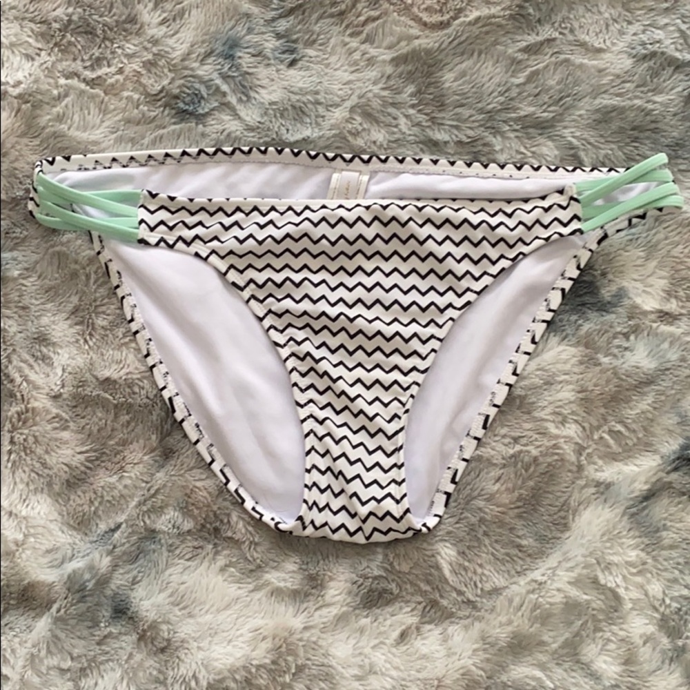 Bikini bottom NWOT size XL